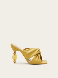 Camelia Lys Sandals