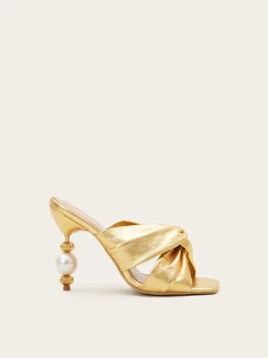 Camelia Lys Sandals