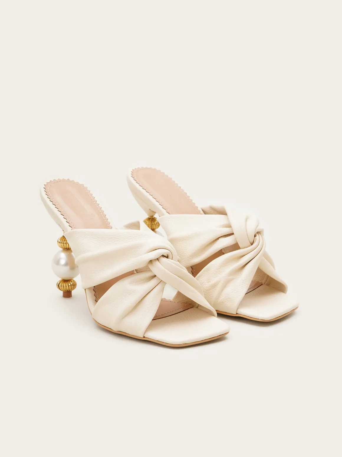 Camelia Lys Sandals