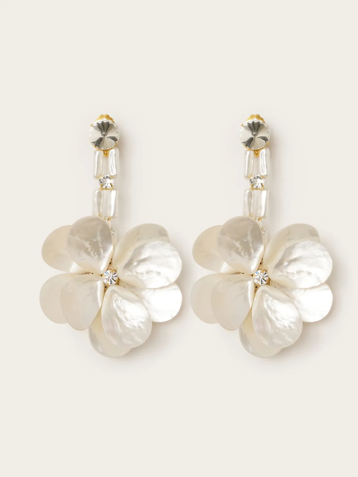 Fleur Blanche Earrings