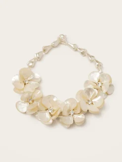 Fleur Blanche Necklace