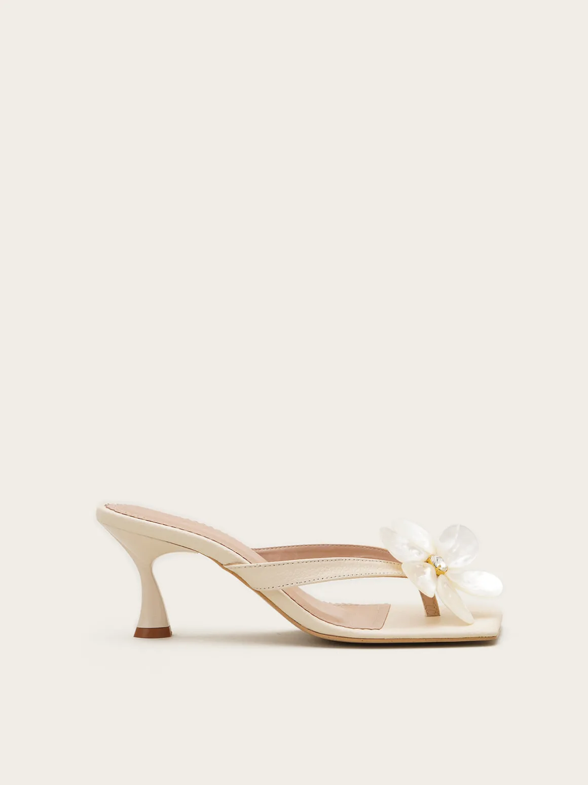 Fleurs Blanches Sandals