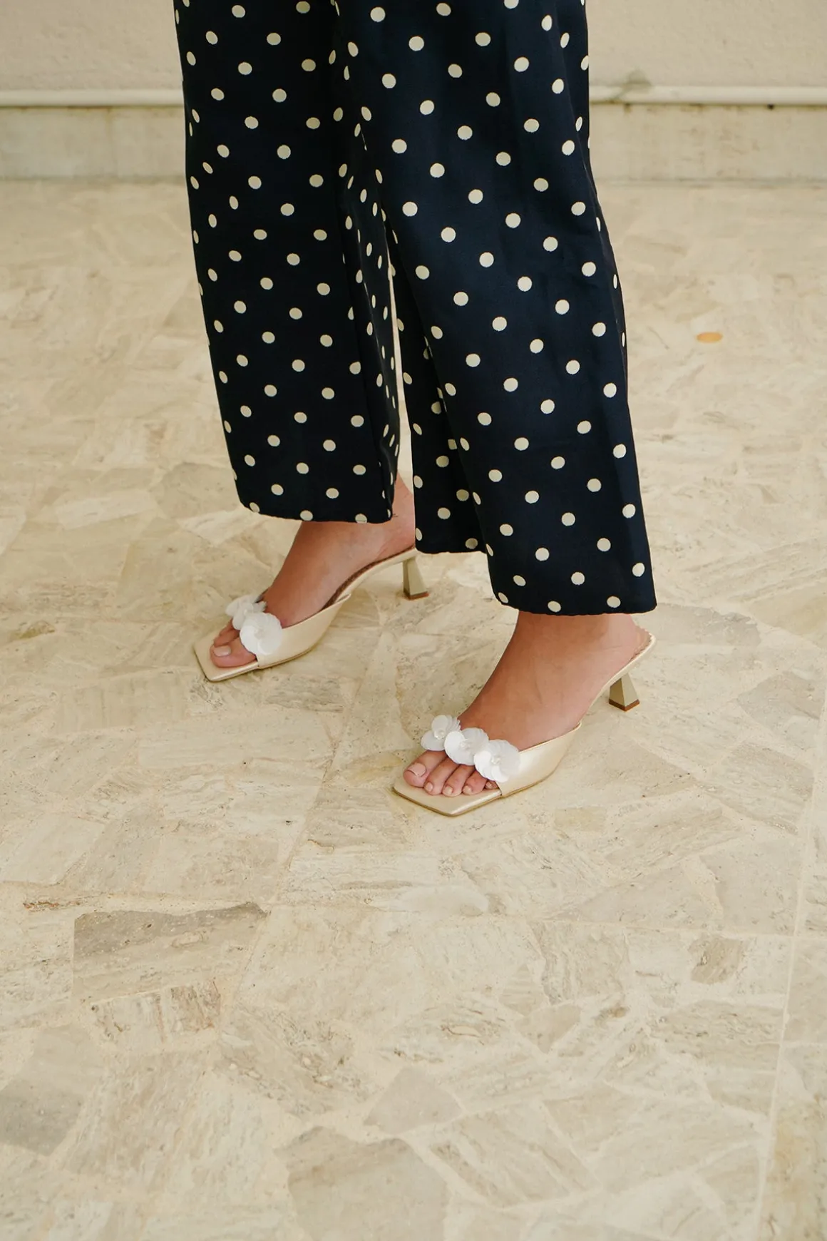 Fleurs de Lune Sandals