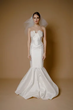 Reine des Vents Dress
